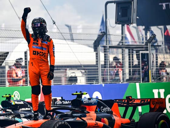 01 Lando Norris Of The Team Mclaren Mastercard F1 Team Mercedes Mcl40,In They Face The In Race ,During Fia Formula One World Championship, WM, Weltmeisterschaft Gp Formula F1 Heineken Dutch Grand Prix 2026 23 August, Zandvoort Netherlands (Photo by Luca Barsali DeFodi Images) - *** 01 Lando Norris of the McLaren Mastercard F1 Team in a Mercedes MCL40, as they compete in the race during the FIA Formula One World Championship, the Heineken Dutch Grand Prix 2026 on August 23 in Zandvoort, Netherlands. Photo by Luca Barsali, DeFodi Images