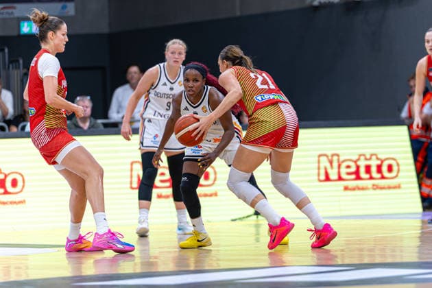 GOETTINGEN, GERMANY - AUGUST 23: Reka Lelik (Hungary, 21) with ball during the exhibition game, match between Germany vs. Hungary at Sparkassen-Arena on August 23, 2026 in Goettingen, Germany. Lower Saxony Germany Copyright: xBEAUTIFULxSPORTS Freudensteinx