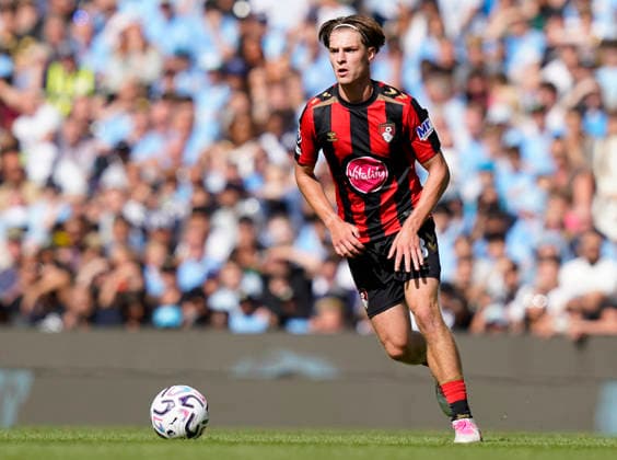 Manchester, England, 23rd August 2026. Alex Scott of AFC Bournemouth during the Manchester City vs AFC Bournemouth Premier League match at the Etihad Stadium, Manchester. Picture credit should read: Andrew Yates Sportimage EDITORIAL USE ONLY. No use with unauthorised audio, video, data, fixture lists, club league logos or live services. Online in-match use limited to 120 images, no video emulation. No use in betting, games or single club league player publications. SPI_077_AY_Man_City_Bournemouth SPI-4930-0078