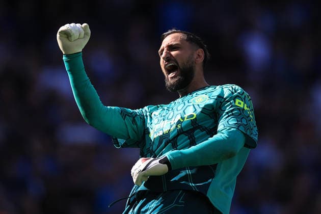 Football - Premier League - Manchester City v Bournemouth 23rd August 2026 - Premier League - Manchester City v Bournemouth - Manchester City goalkeeper Gianluigi Donnarumma celebrates their late victory - Photo: Simon Stacpoole Offside. Manchester UK *** Fußball, Premier League: Manchester City gegen Bournemouth, 23. August 2026, Premier League: Manchester City gegen Bournemouth – Manchester-City-Torhüter Gianluigi Donnarumma feiert den späten Sieg. Foto: Simon Stacpoole, Offside, Manchester, Großbritannien  Copyright: xSimonxStacpoolexOffside
