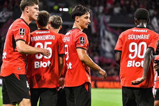 FOOTBALL : Stade Rennais vs Paris SG - Ligue 1 - JournÃ e 1 - 23 08 2026 Joie des joueurs du Stade Rennais aprÃ s le but de Esteban Lepaul (Stade Rennais) RennesFrance  Copyright: xBaptistexAutissierx