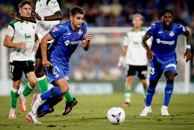 August 23, 2026, Getafe, Madrid, Spain: Andres Garcia of Getafe CF in action during the Spanish League, LaLiga EA Sports, football match played between Getafe CF and Real Racing Club de Santander at Coliseum de Getafe stadium on August 23, 2026, in Getafe, Madrid, Spain. Getafe Spain - ZUMAa181 20260823_zaa_a181_148 Copyright: xAngelxPerezxMecax