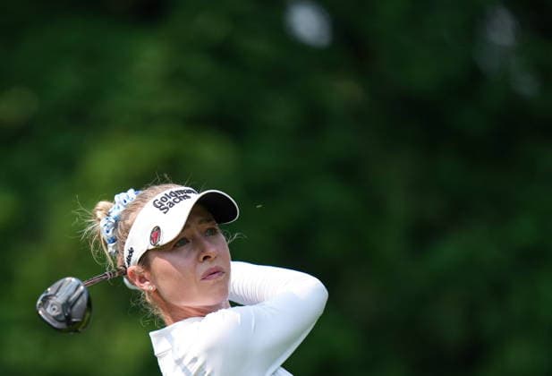 August 23, 2026, Edmonton, Ab, CANADA: Nelly Korda, of the U.S., watches her tee shot on the fourth hole during the final round at the LPGA, Golf Damen CPKC Canadian Women s Open golf tournament, in Edmonton, on Sunday, Aug. 23, 2026. Canada News - August 23, 2026  - ZUMAc35_ 20260823_zaf_c35_016 Copyright: xDarrylxDyckx