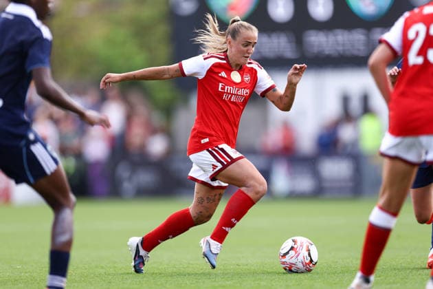 Arsenal v Paris FC Women 23 August 2026, Borehamwood - Pre Season Friendly - Arsenal v Paris FC Women - Georgia Stanway of Arsenal - Photo: Jacques Feeney Offside. Borehamwood UK *** Arsenal gegen Paris FC Women, 23. August 2026, Borehamwood – Freundschaftsspiel zur Saisonvorbereitung: Arsenal gegen Paris FC Women – Georgia Stanway von Arsenal – Foto: Jacques Feeney – Abseits – Borehamwood, Großbritannien  Copyright: xJacquesxFeeneyx xOffsidexOffside