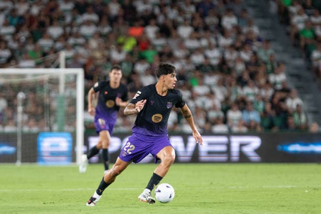 ESP: LaLiga EA Sports Elche CF v FC Barcelona, Barca Marc Bernal of Barcelona during LaLiga EA Sports match between Elche CF v FC Barcelona played at Martinez Valero Stadium, Elche on August 23 2026 in Spain Spain Soccer *** ESP LaLiga EA Sports Elche CF vs. FC Barcelona: Marc Bernal of Barcelona during the LaLiga EA Sports match between Elche CF and FC Barcelona, played at Martinez Valero Stadium in Elche on August 23, 2026, in Spain. Spanish Soccer Copyright: xAgenciaxLOFx