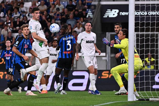 August 23, 2026, Bergamo, Lombardia: Sassuolo s Cas Ruben Odenthal scores the goal 1-1 during the Italian Serie A soccer match Atalanta BC vs Sassuolo Calcio at the New Balance Arena in Bergamo, Italy, 23 August 2026. ANSA MICHELE MARAVIGLIA. Soccer: Serie A; Atalanta-Sassuolo  - ZUMAa110 20260823_zaf_a110_060 Copyright: xMichelexMaravigliax