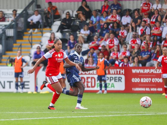 London Borehamwood, England - September 23: Oliva Smith runs up field during the pre season match between Arsenal Women and Paris FC, at Mangata Developments Stadium, Meadow Park on September 23, 2026 in London, England Photo credit: Jody Demay-Davies SPP  Copyright: xJodyxDemay-Daviesx xSPPx Sportspressphoto_SPR214041