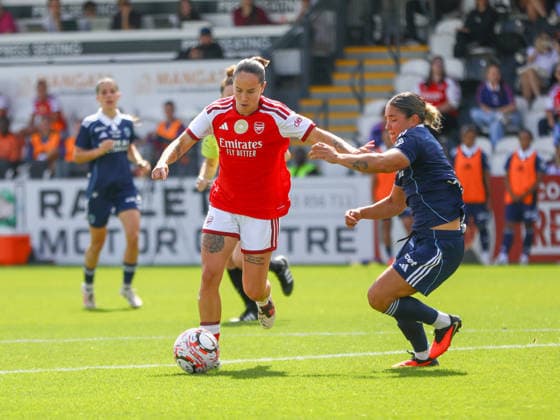 London Borehamwood, England - September 23: Emily Fox of Arsenal with b all during the pre season match between Arsenal Women and Paris FC, at Mangata Developments Stadium, Meadow Park on September 23, 2026 in London, England Photo credit: Jody Demay-Davies SPP  Copyright: xJodyxDemay-Daviesx xSPPx Sportspressphoto_SPR214048