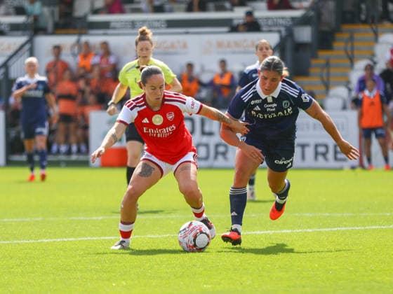 London Borehamwood, England - September 23: Emily Fox of Arsenal with b all during the pre season match between Arsenal Women and Paris FC, at Mangata Developments Stadium, Meadow Park on September 23, 2026 in London, England Photo credit: Jody Demay-Davies SPP  Copyright: xJodyxDemay-Daviesx xSPPx Sportspressphoto_SPR214049