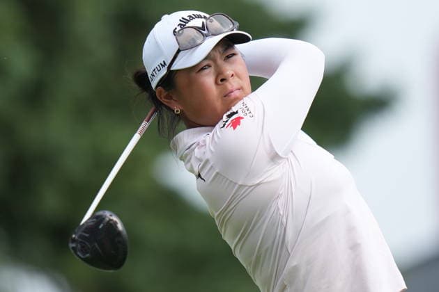 August 23, 2026, Edmonton, Ab, CANADA: Anna Huang, of Canada, hits her tee shot on the third hole during the final round at the LPGA, Golf Damen CPKC Canadian Women s Open golf tournament, in Edmonton, on Sunday, Aug. 23, 2026. Canada News - August 23, 2026  - ZUMAc35_ 20260823_zaf_c35_019 Copyright: xDarrylxDyckx