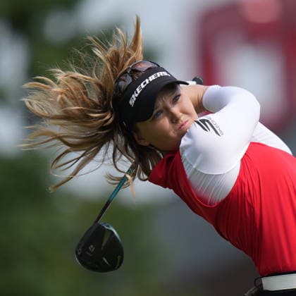 August 23, 2026, Edmonton, Ab, CANADA: Brooke Henderson, of Canada, hits her tee shot on the third hole during the final round at the LPGA, Golf Damen CPKC Canadian Women s Open golf tournament, in Edmonton, on Sunday, Aug. 23, 2026. Canada News - August 23, 2026  - ZUMAc35_ 20260823_zaf_c35_023 Copyright: xDarrylxDyckx