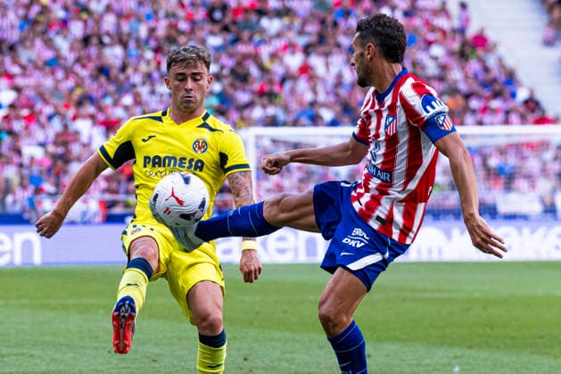 ESP: Atletico de Madrid v Villarreal CF La Liga EA Sports Alberto Moleiro of Villarreal and Koke of Atletico de Madrid fights for the ball during La Liga EA Sports match between Atletico de Madrid and Villarreal CF at Estadio Riyadh Air Metropolitano on August 23, 2026 in Madrid, Spain. Madrid Madrid Spain Football *** ESP Atlético de Madrid vs. Villarreal CF La Liga EA Sports Alberto Moleiro of Villarreal and Koke of Atlético de Madrid battle for the ball during a La Liga EA Sports match between Atlético de Madrid and Villarreal CF at Estadio Riyadh Air Metropolitano on August 23, 2026 in Madrid, Spain Madrid Madrid Spain Soccer Copyright: xAlejandroxMatiasx