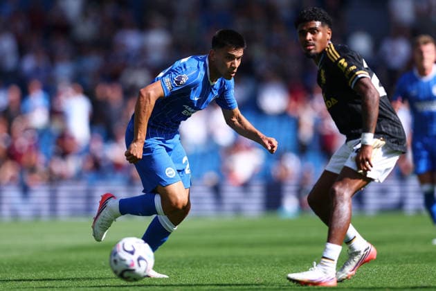 Brighton and Hove, England, 23rd August 2026. Diego Gomez of Brighton & Hove Albion with the ball past Ian Maatsen of Aston Villa during the Brighton and Hove Albion vs Aston Villa Premier League match at the AMEX Stadium, Brighton and Hove. Picture credit should read: Paul Terry Sportimage EDITORIAL USE ONLY. No use with unauthorised audio, video, data, fixture lists, club league logos or live services. Online in-match use limited to 120 images, no video emulation. No use in betting, games or single club league player publications. SPI_104_PT_Brighton_Villa SPI-4931-0107