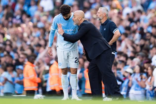 Manchester City Manager Enzo Maresca gives instructions to Josko Gvardiol of Manchester City after their teams 1st goal while Bournemouth manager Marco Rose watches on Manchester City v Bournemouth, Premier League, Football, Etihad Stadium, Manchester, UK - 23 Aug 2026Manchester Etihad Stadium United Kingdom EDITORIAL USE ONLY No use with unauthorised audio, video, data, fixture lists, club league logos or live services. Online in-match use limited to 120 images, no video emulation. No use in betting, games or single club league player publications.  Copyright: xWiredxPhotos Shutterstockx 17113667et