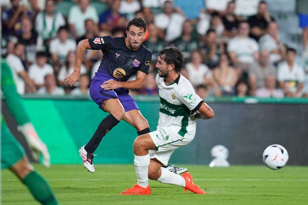 August 23, 2026, Elche, Elche, Spain: Eric Garcia of FC Barcelona, Barca kicks the ball during the Spanish League, LaLiga EA Sports, football match played between Elche CF and FC Barcelona at Estadio Manuel Martinez Valero on August 23, 2026, in Elche, Spain. Elche Spain - ZUMAa181 20260823_zaa_a181_184 Copyright: xDennisxAgyemanx