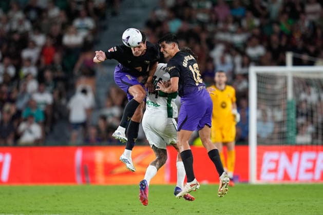 August 23, 2026, Elche, Elche, Spain: Andreas Christensen and Gerard Martin of FC Barcelona, Barca in action during the Spanish League, LaLiga EA Sports, football match played between Elche CF and FC Barcelona at Estadio Manuel Martinez Valero on August 23, 2026, in Elche, Spain. Elche CF V FC Barcelona - LaLiga EA Sports  - ZUMAa181 20260823_zaa_a181_187 Copyright: xDennisxAgyemanx