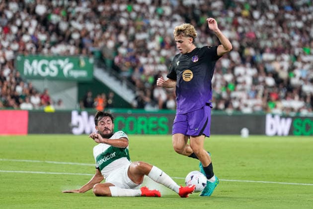 August 23, 2026, Elche, Elche, Spain: Fermin Lopez of FC Barcelona, Barca and Victor Chust of Elche CF compete for the ball during the Spanish League, LaLiga EA Sports, football match played between Elche CF and FC Barcelona at Estadio Manuel Martinez Valero on August 23, 2026, in Elche, Spain. Elche CF V FC Barcelona - LaLiga EA Sports  - ZUMAa181 20260823_zaa_a181_237 Copyright: xDennisxAgyemanx