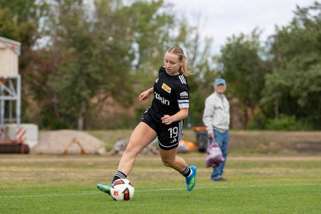 Regionalliga Nordost Frauen: 1. FFV Erfurt vs. 1. FC Union Berlin II; Erfurt; 23.08.2026 Vivien Angelina Stibal ( 19; 1. FC Union Berlin II) Regionalliga Nordost Frauen: 1. FFV Erfurt vs. 1. FC Union Berlin II; Sportforum Johannesplatz Erfurt; 23.08.2026 *** Northeast Regional League Women s Division 1: FFV Erfurt vs. 1 FC Union Berlin II Erfurt, August 23, 2026 Vivien Angelina Stibal 19, 1 FC Union Berlin II Northeast Regional League Women s Division 1: FFV Erfurt vs. 1 FC Union Berlin II, Sportforum Johannesplatz, Erfurt, August 23, August 23, 2026 Copyright: xBEAUTIFULxSPORTS Duehringx