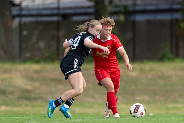 Regionalliga Nordost Frauen: 1. FFV Erfurt vs. 1. FC Union Berlin II; Erfurt; 23.08.2026 Vivien Angelina Stibal ( 19; 1. FC Union Berlin II) gegen Anna Mittelsdorf ( 7; 1. FFV Erfurt) Regionalliga Nordost Frauen: 1. FFV Erfurt vs. 1. FC Union Berlin II; Sportforum Johannesplatz Erfurt; 23.08.2026 *** Northeast Regional League Women s Division 1: FFV Erfurt vs. 1 FC Union Berlin II, Erfurt, August 23, 2026. Vivien Angelina Stibal (19, 1 FC Union Berlin II) vs. Anna Mittelsdorf (7, 1 FFV Erfurt). Northeast Regional League Women s Division 1: FFV Erfurt vs. 1 FC Union Berlin II Sportforum Johannesplatz, Erfurt, August 23, 2026 Copyright: xBEAUTIFULxSPORTS Duehringx