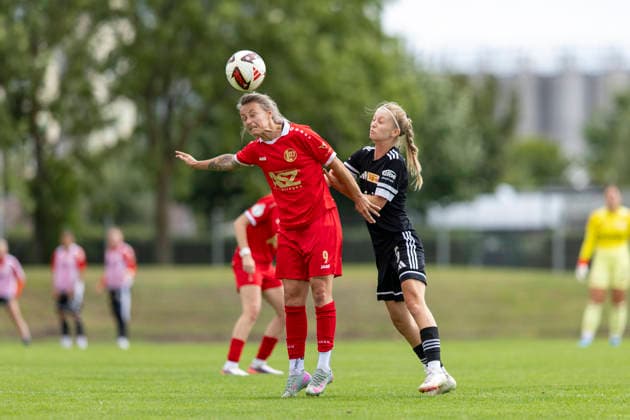 Regionalliga Nordost Frauen: 1. FFV Erfurt vs. 1. FC Union Berlin II; Erfurt; 23.08.2026 Angelina Lübcke ( 9; 1. FFV Erfurt) gegen Leona Seifert ( 6; 1. FC Union Berlin II) Regionalliga Nordost Frauen: 1. FFV Erfurt vs. 1. FC Union Berlin II; Sportforum Johannesplatz Erfurt; 23.08.2026 *** Northeast Regional League Women s Division 1: FFV Erfurt vs. 1 FC Union Berlin II, Erfurt, August 23, 2026; Angelina Lübcke (9) 1 FFV Erfurt vs. Leona Seifert (6) 1 FC Union Berlin II; Northeast Regional League Women s Division 1: FFV Erfurt vs. 1 FC Union Berlin II Sportforum Johannesplatz, Erfurt, August 23, 2026 Copyright: xBEAUTIFULxSPORTS Duehringx