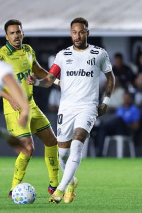 SANTOS, BRAZIL - AUGUST 23: Neymar of Santos runs with the ball during a Brasileirao 2026 match between Santos and Mirassol at Vila Belmiro Stadium on August 23, 2026 in Santos, Brazil (Photo by Leo Barrilari Sports Press Photo SPP)  Copyright: xSportsxPressxPhotox Sportspressphoto_SPR214334