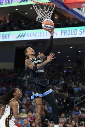CHICAGO, USA - August 23: Natasha Cloud (9 Chicago Sky) attempts a layup during the WNBA, Basketball Damen, USA game between the Chicago Sky and Indiana Fever at Wintrust Arena on Saturday, August 8 in Chicago, USA  Copyright: xShainaxBenhiyoun SPPx Sportspressphoto_SPR214388