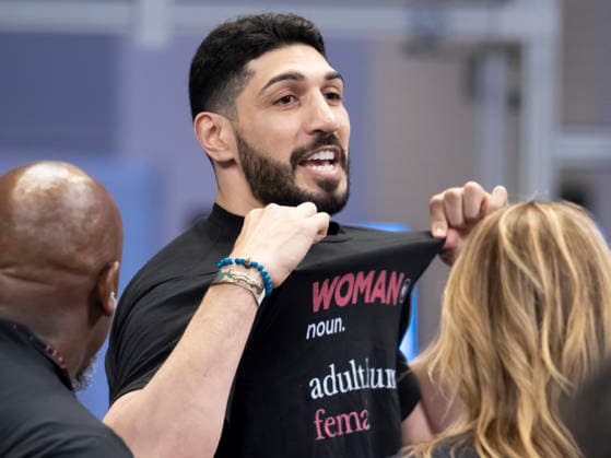 CHICAGO, IL - AUGUST 23: American basketball player Enes Kanter Freedom gets thrown out during the regular season WNBA, Basketball Damen, USA game between the Indiana Fever and the Chicago Sky on August 23, 2026 at the Wintrust Arena in Chicago, Illinois. (Photo by Joseph Weiser Icon Sportswire) WNBA: AUG 23 Indiana Fever at Chicago Sky EDITORIAL USE ONLY Icon260823055