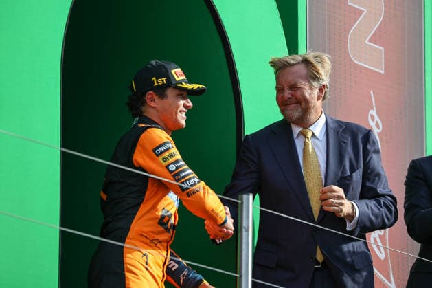 1 Lando Norris (GBR) of McLaren Mastercard F1 Team and Willem-Alexander, King of the Netherlands,Willem-Alexander, King of the Netherlands celebrating on the podium after the Race of the FORMULA 1 HEINEREN DUTCH GRAND PRIX 2026 at the Circuit Park Zandvoort in Zandvoort, Netherlands on Sunday August 23, 2026 (Photo by SPP ATP, Tennis Herren Bildagentur Jean Pierre Thill)  Copyright: xSPPx xATPxBildagenturx xJeanxPierrexThillx Sportspressphoto_SPR214967