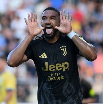 (260824) -- FROSINONE, Aug. 24, 2026 -- Juventus Bremer celebrates his goal during the Italian Serie A football match between Frosinone and Juventus in Frosinone, Italy, Aug. 23, 2026. (Photo by Xinhua) (SP)ITALY-FROSINONE-FOOTBALL-SERIE A-FROSINONE VS JUVENTUS AlbertoxLingria 