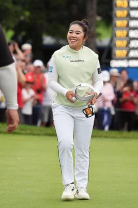 Golf: CPKC Women s Open Miyu Yamashita of Japan smiles after making a winning birdie putt on the 18th hole during the final round of the CPKC Women s Open golf tournament at Royal Mayfair Golf Club in Edmonton, Canada, on Aug. 23, 2026.  A14AA0005626511P