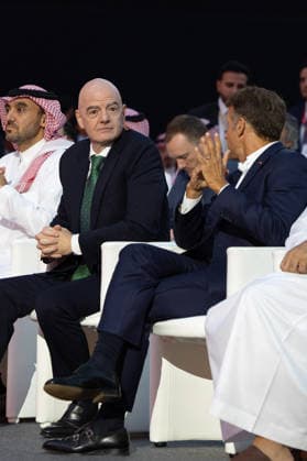 Emmanuel Macron And Mohammed Bin Salman Attend Esports World Cup Closing Ceremony - Paris French President Emmanuel Macron and the Crown Prince and Saudi Arabia s Crown Prince Mohammed bin Salman MBS and President of FIFA Gianni Infantino attend the closing ceremony of the Esports World Cup at the Grand Palais in Paris, France, on August 23, 2026. Photo by Raphael Lafargue ABACAPRESS.COM Paris Ile-de-France France  Copyright: xLafarguexRaphael ABACAx