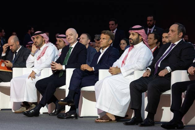 Emmanuel Macron And Mohammed Bin Salman Attend Esports World Cup Closing Ceremony - Paris French President Emmanuel Macron and the Crown Prince and Saudi Arabia s Crown Prince Mohammed bin Salman MBS and President of FIFA Gianni Infantino attend the closing ceremony of the Esports World Cup at the Grand Palais in Paris, France, on August 23, 2026. Photo by Raphael Lafargue ABACAPRESS.COM Paris Ile-de-France France  Copyright: xLafarguexRaphael ABACAx