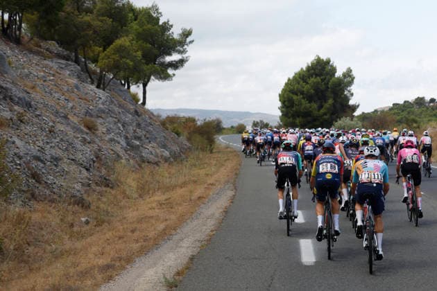 The pack competes in the third stage of La Vuelta a Espana cycling tour, over 166,7 km from Gruissan to Font- Romeu (both in France). La Vuelta a Espana cycling tour - Stage 3 !ACHTUNG: NUR REDAKTIONELLE NUTZUNG!  Copyright: xJavierxLizónx GRAF3960 20260824-55021214304_1