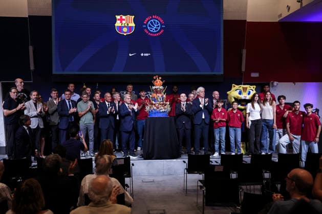 August 24, 2026, Barcelona, Barcelona, Spain: Attendees pose with the celebratory cake during presentation of the Centenary events of the FC Barcelona, Barca Basketball section at Auditori 1899 on August 24, 2026 in Barcelona, Spain. Presentation Of The Centenary Events Of The FC Barcelona Basketball Section  - ZUMAa181 20260824_zaa_a181_031 Copyright: xJavierxBorregox