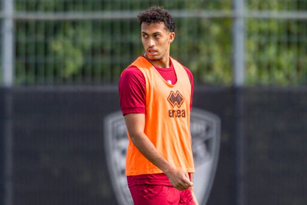 Ingolstadt, Deutschland 24. August 2026: 3. Liga - 2026 2027 - FC Ingolstadt 04 - Training Im Bild: Nishan Velupillay (FCI) Trainingsgelände Audi Sportpark Bayern *** Ingolstadt, Germany, August 24, 2026; 3rd Division 2026–2027; FC Ingolstadt 04; Training; Pictured: Nishan Velupillay; FCI Training Facility; Audi Sportpark Bayern Copyright: xFotostandx xSchäferx