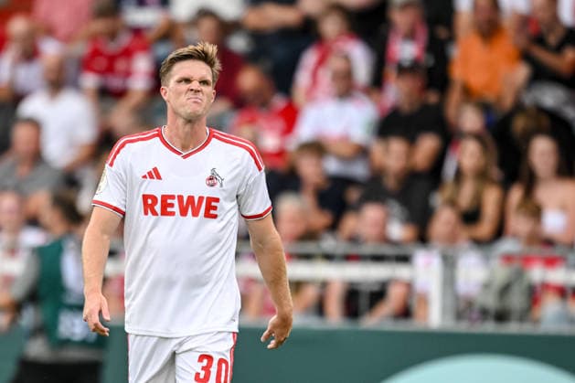 Marius Buelter (1.FC Koeln) enttaeusscht waehrend des DFB-Pokal 1 Runde Spiels zwichen Wuerzburger Kickers v 1.FC Koeln, AKON ARENA am 24. August 2026 in Wuerzburg, Deutschland. (Foto von Harry Langer DeFodi Images) +++ Marius Buelter (1.FC Koeln) looks dejected during the DFB-Pokal 1 Runde match between Wuerzburger Kickers v 1.FC Koeln at AKON ARENA on August 24, 2026 in Wuerzburg, Germany. (Photo by Harry Langer DeFodi Images) (Photo by Harry Langer DeFodi Images) DFB DFL REGULATIONS PROHIBIT ANY USE OF PHOTOGRAPHS AS IMAGE SEQUENCES AND OR QUASI-VIDEO. - *** Marius Buelter, 1. FC Köln, looks dejected during the DFB Cup first-round match between Würzburger Kickers and 1. FC Köln at the AKON ARENA on August 24, 2026, in Würzburg, Germany Photo by Harry Langer, DeFodi Images Marius Buelter of 1. FC Köln looks dejected during the DFB Cup first-round match between Würzburger Kickers and 1. FC Köln at AKON ARENA on August 24, 2026 in Würzburg, Germany. Photo by Harry Langer, DeFodi Images. Photo by Harry Langer, DeFodi Images. DFB and DFL regulations prohibit any use of photographs as image sequences and or quasi-video.