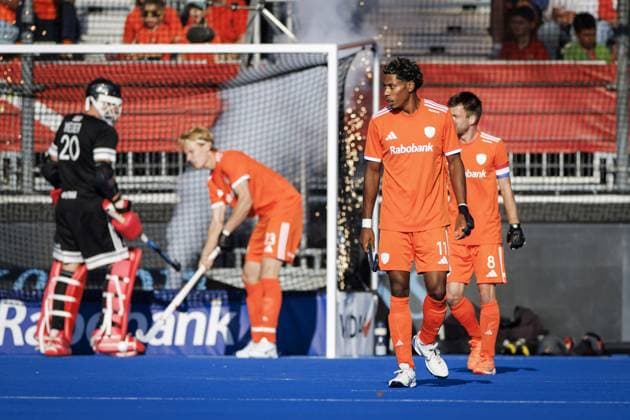 AMSTELVEEN - Terrance Pieters of the Netherlands and Thierry Brinkman of the Netherlands react after the 0-1 during the match between the Netherlands and England at the Hockey World Cup in the Wagener Stadium. KOEN VAN WEEL ANP xVIxANPxSportx xxANPxIVx 566201795 originalFilename: 566201795.jpg