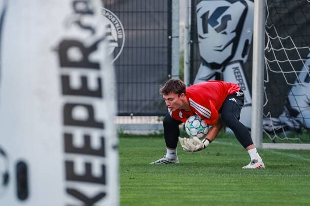 SOCCER - UEFA CL, LASK vs Celtic LINZ,AUSTRIA,24.AUG.26 - SOCCER - UEFA Champions League, play-off, Linzer ASK vs Celtic Glasgow, preview, training LASK. Image shows Lukas Jungwirth (LASK).  GEPAxpictures xManuelxBinder