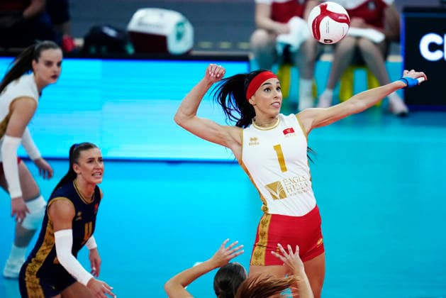 Montenegro s Saska Djurovic during the women s EuroVolley 2026 European Championship, EM, Europameisterschaft pool D match between Montenegro and France at Scandinavium arena in Gothenburg, Sweden, on Aug. 24, 2026. GÖTEBORG SWEDEN x9200x *** Montenegro s Saska Djurovic during the Women s EuroVolley 2026 European Championship Pool D match between Montenegro and France at the Scandinavium Arena in Gothenburg, Sweden, on Aug. 24, 2026 GOTHENBURG SWEDEN x9200x  Copyright: xBjörnxLarssonxRosvall TTx EUROPEAN VOLLEYBALL CHAMPIONSHIP MONTENEGRO - FRANCE