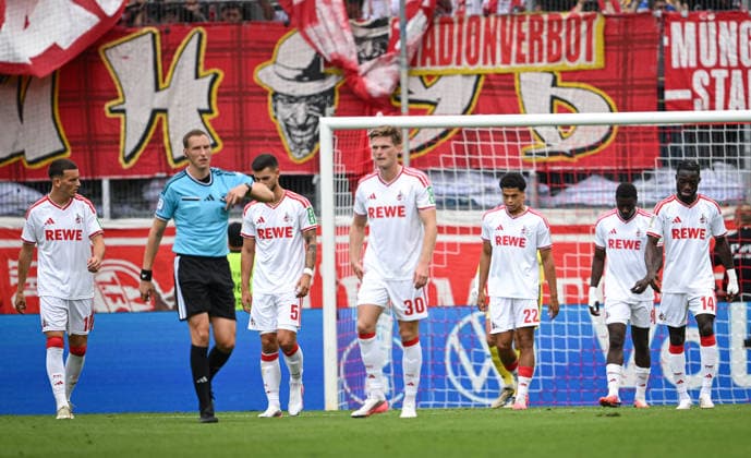 Fussball DFB Pokal 1. Runde Saison 2026 2027 24.08.2026 FC Wuerzburger Kickers - 1. FC Koeln Enttaeuschung 1. FC Koeln, nach dem Tor zum 1-0 Said El Mala, Tom Krauss, Marius Buelter, Jahmai Simpson-Pusey, Ragnar Ache und Gideon Mensah (v.li.) *** Soccer DFB Cup First Round, 2026–2027 Season, August 24, 2026: FC Würzburger Kickers 1, FC Cologne. A disappointment for FC Cologne after Said El Mala’s goal made it 1–0. Tom Krauss, Marius Buelter, Jahmai Simpson Pusey, Ragnar Ache, and Gideon Mensah (from left to right)