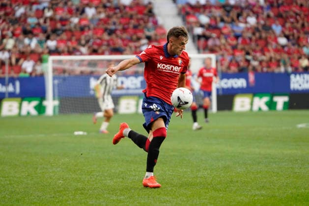 Aimar Oroz of CA Osasuna seen during LaLiga EA Sports game between teams of Osasuna CA and Levante UD (Mickael Ducint Ball Raw Images) Pamplona Estadio El Sadar Spain Copyright: xMickaelxDucintx mickaelducint_RealSociedad_ValenciaCF219