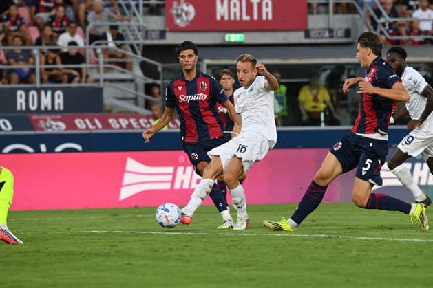 SOCCER - Serie A - Bologna FC vs. SS Lazio Photo by IPA ABACAPRESS.COM87769462 - Davide Frattesi (SS Lazio) scores a goal during the Bologna FC vs. SS Lazio Italian Serie A soccer match in Bologna, Italy, on August 24, 2026 Bologna Italy  Copyright: xIPAxSport ABACAx