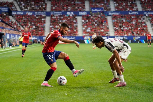 Inigo Arguibide seen during LaLiga EA Sports game between teams of Osasuna CA and Levante UD (Mickael Ducint Ball Raw Images) Pamplona Estadio El Sadar Spain Copyright: xMickaelxDucintx mickaelducint_RealSociedad_ValenciaCF235