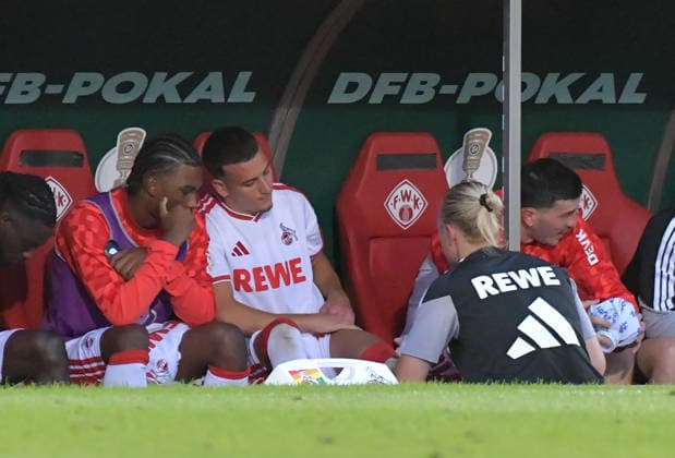 24.08.2026, xblx, Fussball DFB Pokal 1.Runde, Kickers Wuerzburg - 1.FC Köln v.l. Said El Mala (1. FC Köln) , verletzt, Verletzung, Wuerzburg *** August 24, 2026, xblx, Soccer DFB Cup First Round, Kickers Würzburg vs. 1. FC Köln, Said El Mala (1. FC Köln), injured, injury, Würzburg