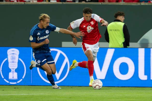 DFB Pokal 1.Runde-Saison 26 27 Hallescher FC vs.1.FC Schalke 04 Halle, Deutschland 24.August 2026: Im Bild: Halle Saale Leuna Chemie Stadion Sachsen-Anhalt Deutschland *** DFB Cup, First Round, Season 26–27: Hallescher FC vs. 1. FC Schalke 04, Halle, Germany, August 24, 2026. Pictured: Halle Saale Leuna Chemie Stadium, Saxony-Anhalt, Germany