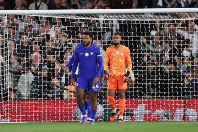 London, England, 24th August 2026. Robert Sanchez of Chelsea looks dejected after Joshua King (not pictured) of Fulham scores to make it 1-1 during the Fulham vs Chelsea Premier League match at Craven Cottage, London. Picture credit should read: David Klein Sportimage EDITORIAL USE ONLY. No use with unauthorised audio, video, data, fixture lists, club league logos or live services. Online in-match use limited to 120 images, no video emulation. No use in betting, games or single club league player publications. SPI_074_DK_Fulham_Chelsea SPI-4933-0074