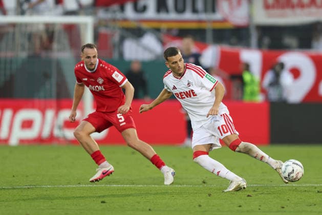 24.08.2026, Herren, Fussball, Saison 2026 2027, DFB-Pokal, 1. Runde: FC Wuerzburger Kickers - 1. FC Koeln Leo Eberle ( 5, FC Würzburger Kickers) und Said El Mala ( 10, 1. FC Köln), DFL DFB REGULATES PROHIBIT ANY USE OF PHOTOGRAPHS AS IMAGE SEQUENCES AND OR QUASI-VIDEO Wuerzburg FLYERALARM Arena Bayern Deutschland *** August 24, 2026, Men s Soccer, 2026–2027 Season, DFB Cup, First Round: FC Würzburger Kickers vs. 1. FC Köln—Leo Eberle 5, FC Würzburger Kickers and Said El Mala 10, 1 FC Köln, DFL and DFB regulations prohibit any use of photographs as image sequences and or quasi-video. Wuerzburg FLYERALARM Arena, Bavaria, Germany