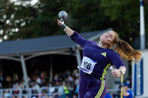 260824 Sarah Mitton, Kanada, tävlar i damernas kula under friidrottstävlingen i Folksam Grand Prix den 24 augusti 2026 i Göteborg. *** August 24, 2026: Sarah Mitton of Canada competes in the women s shot put at the Folksam Grand Prix track and field meet on August 24, 2026, in Gothenburg  Copyright: MICHAELxERICHSEN BB260824MI052