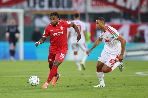 24.08.2026, Herren, Fussball, Saison 2026 2027, DFB-Pokal, 1. Runde: FC Wuerzburger Kickers - 1. FC Koeln Franck Evina ( 18, FC Würzburger Kickers) und Ellyes Skhiri ( 6, 1. FC Köln), DFL DFB REGULATES PROHIBIT ANY USE OF PHOTOGRAPHS AS IMAGE SEQUENCES AND OR QUASI-VIDEO Wuerzburg FLYERALARM Arena Bayern Deutschland *** August 24, 2026, Men s Soccer, 2026–2027 Season, DFB Cup, First Round: FC Würzburger Kickers vs. 1. FC Köln (Franck Evina 18, FC Würzburger Kickers; Ellyes Skhiri 6, 1. FC Köln, DFL and DFB regulations prohibit any use of photographs as image sequences and or quasi-video. Würzburg FLYERALARM Arena, Bavaria, Germany