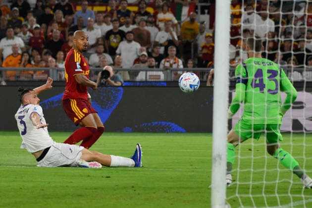 IPA87772360 - Roma s Donyell Malen scored the second goal in the 2-0 victory during the Enilive 2026 2027 Serie A match between AS Roma and ACF Fiorentina at the Olympic Stadium in Rome on August 24, 2026.  Copyright: xFabrizioxCorradetti IPAxSportx xx 87772360